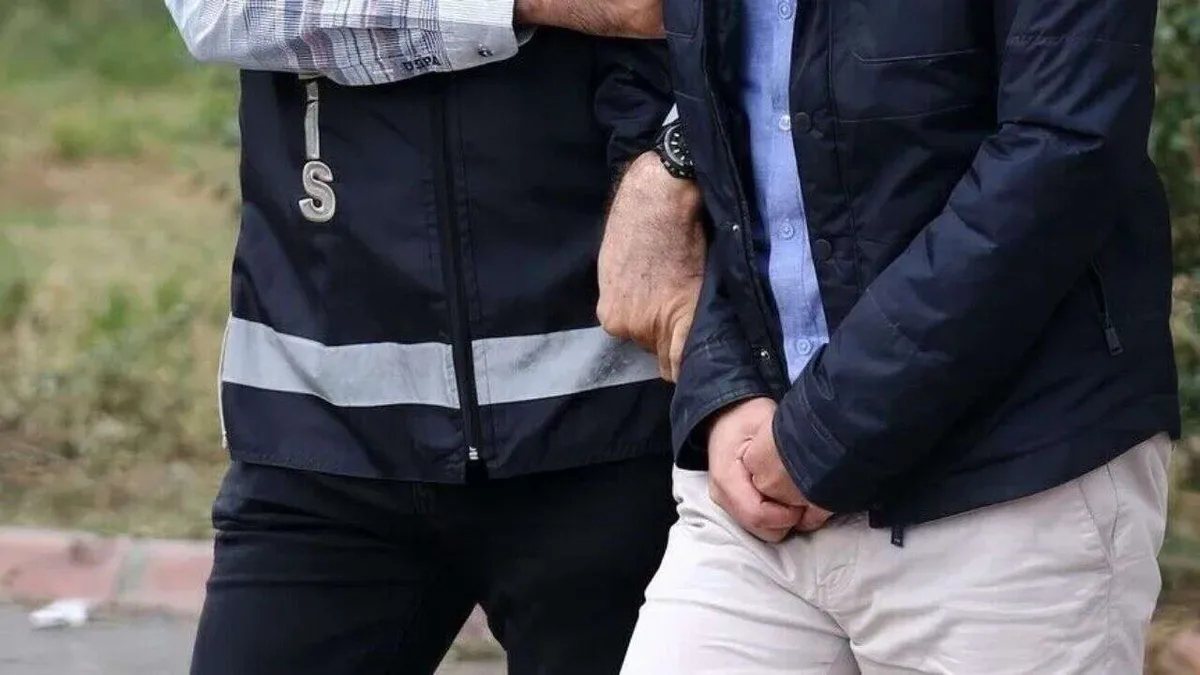 6 ilde FETÖ operasyonu: 20 şüpheli gözaltında