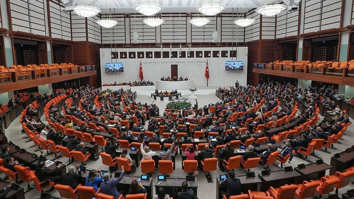 6 meslek grubuna yeşil pasaport teklifi Meclis'te