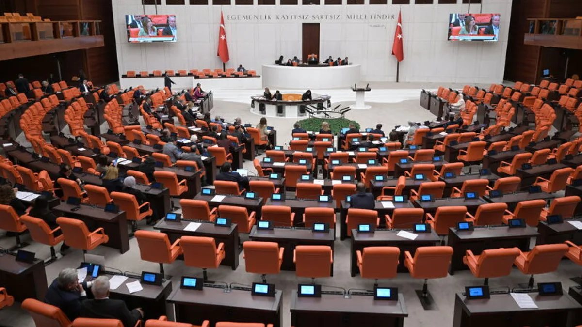 AK Parti'den fon soruşturması için TBMM komisyonu açıklaması