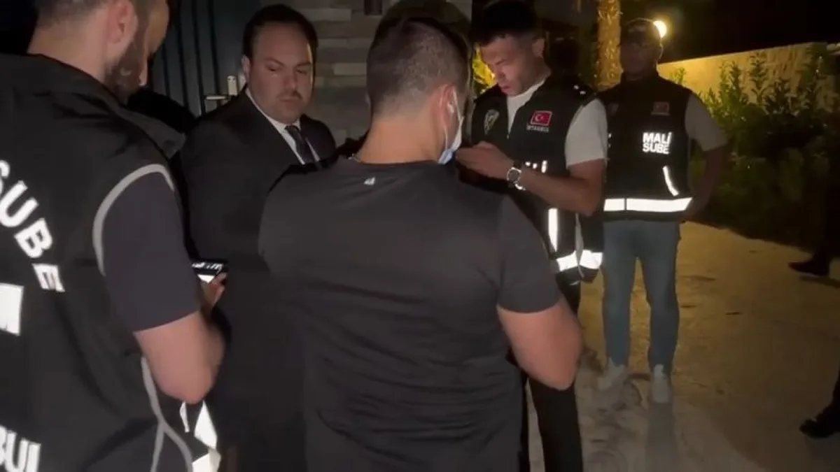 Polis operasyonunu simgeleyen güvenlik güçleri görüntüsü