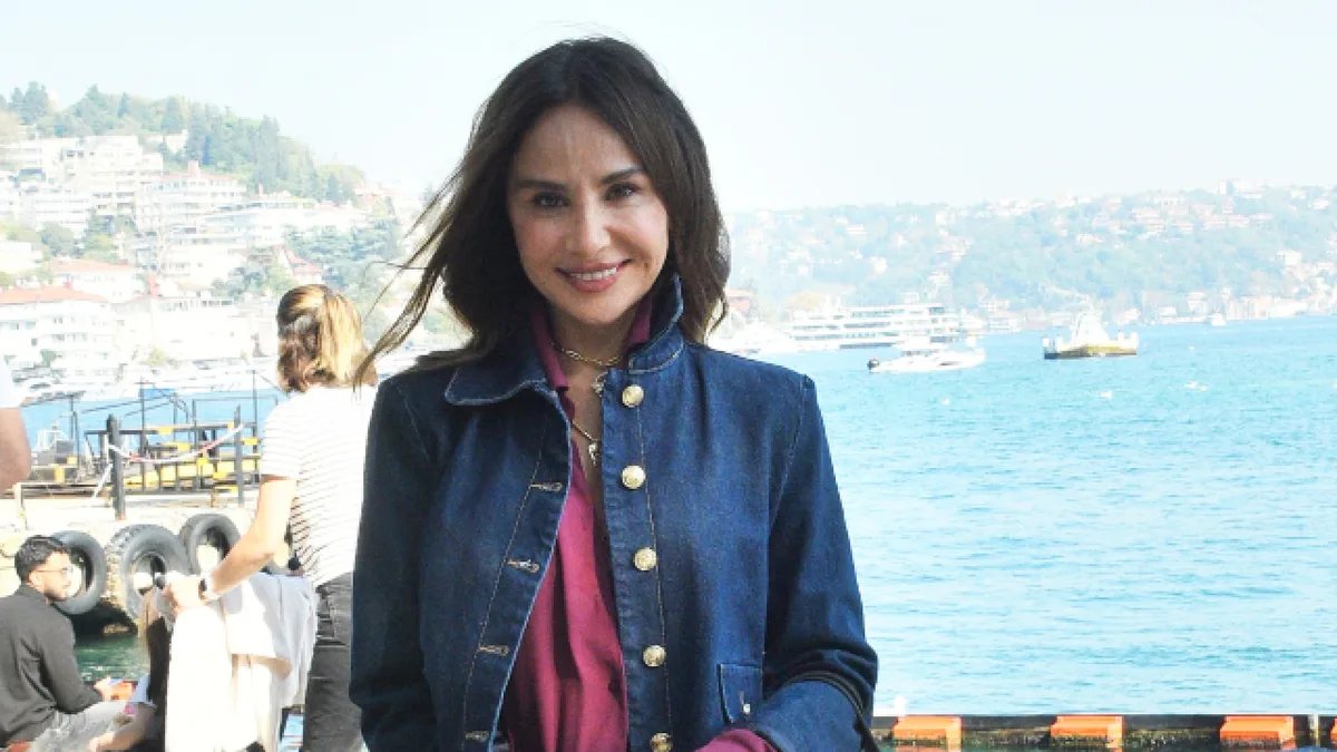 Betül Demir 20'nci yıl konserine hazırlanıyor