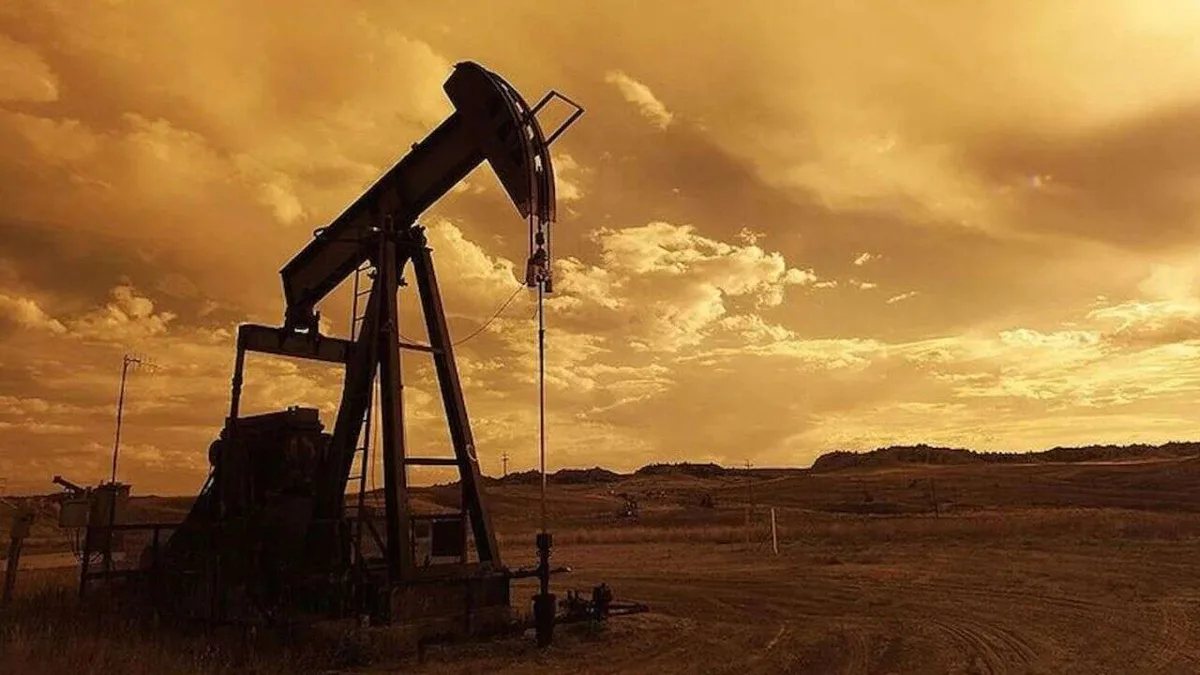 Brent petrol Orta Doğu geriliminde 110,63 dolara çıktı