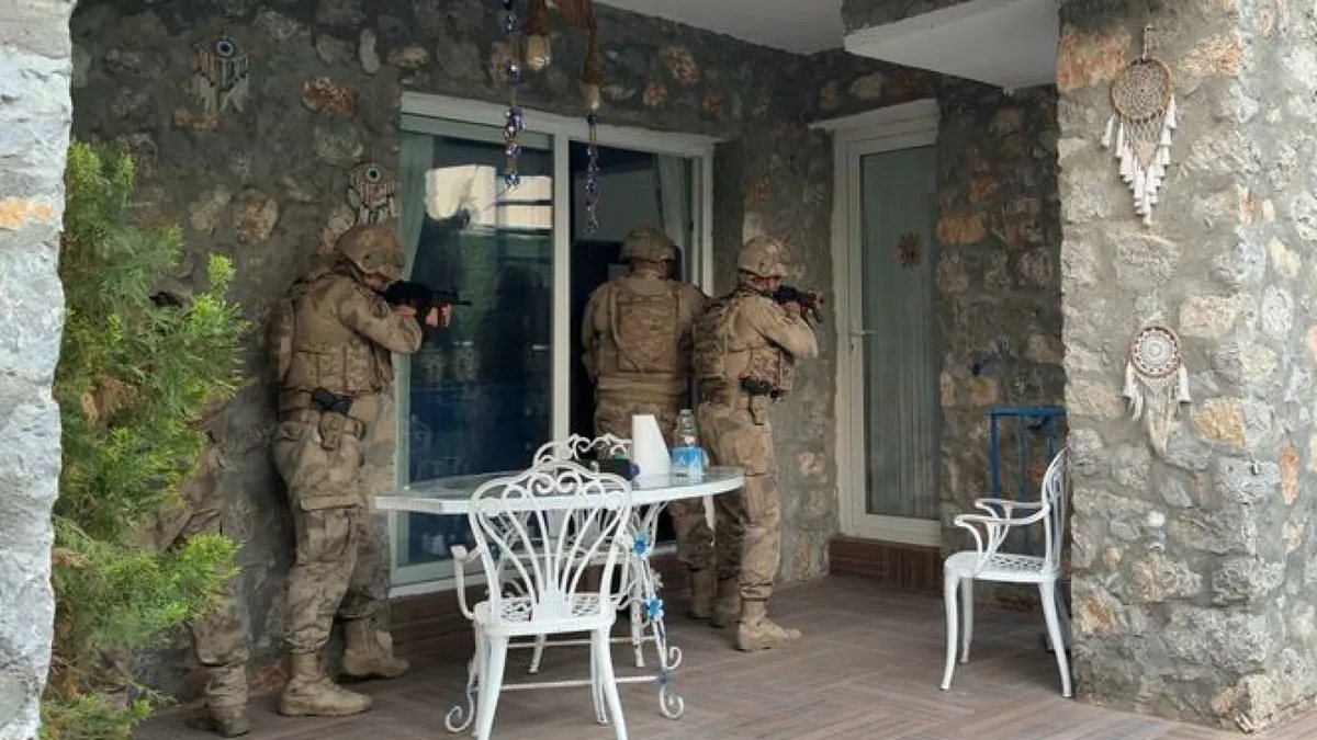 "Daltonlar" çetesine 30 ilde operasyon: 85 gözaltı