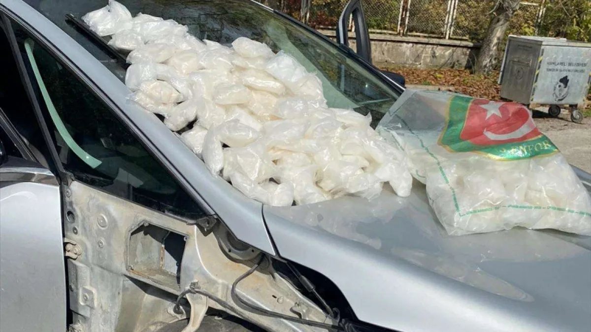 Dereköy Sınır Kapısı'nda 40 kilo metamfetamin ele geçirildi