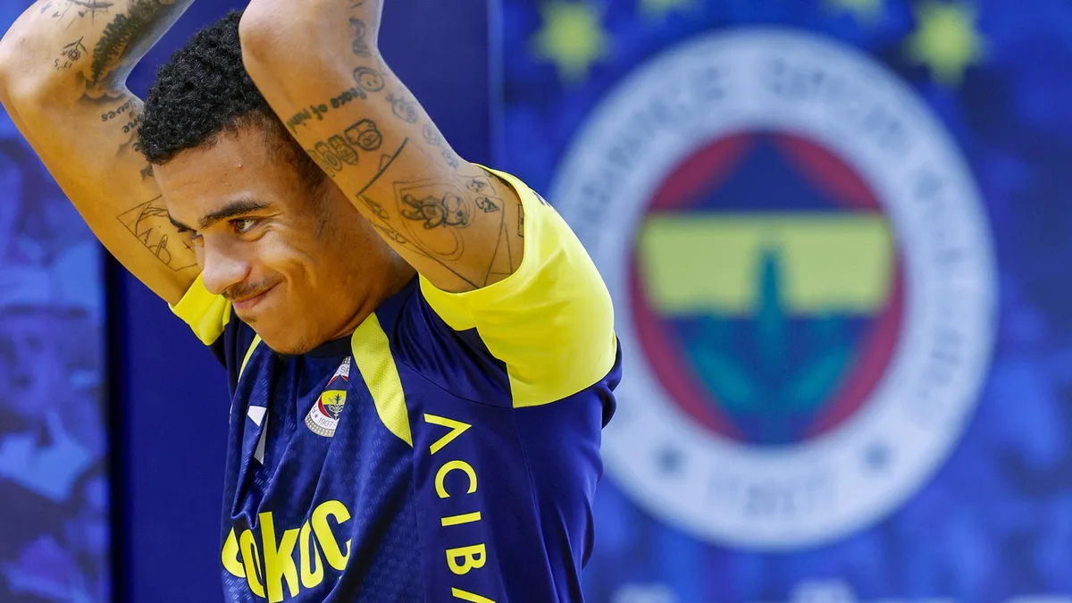 Fenerbahçe futbolcularının Can Bartu Tesisleri'ndeki antrenmanı