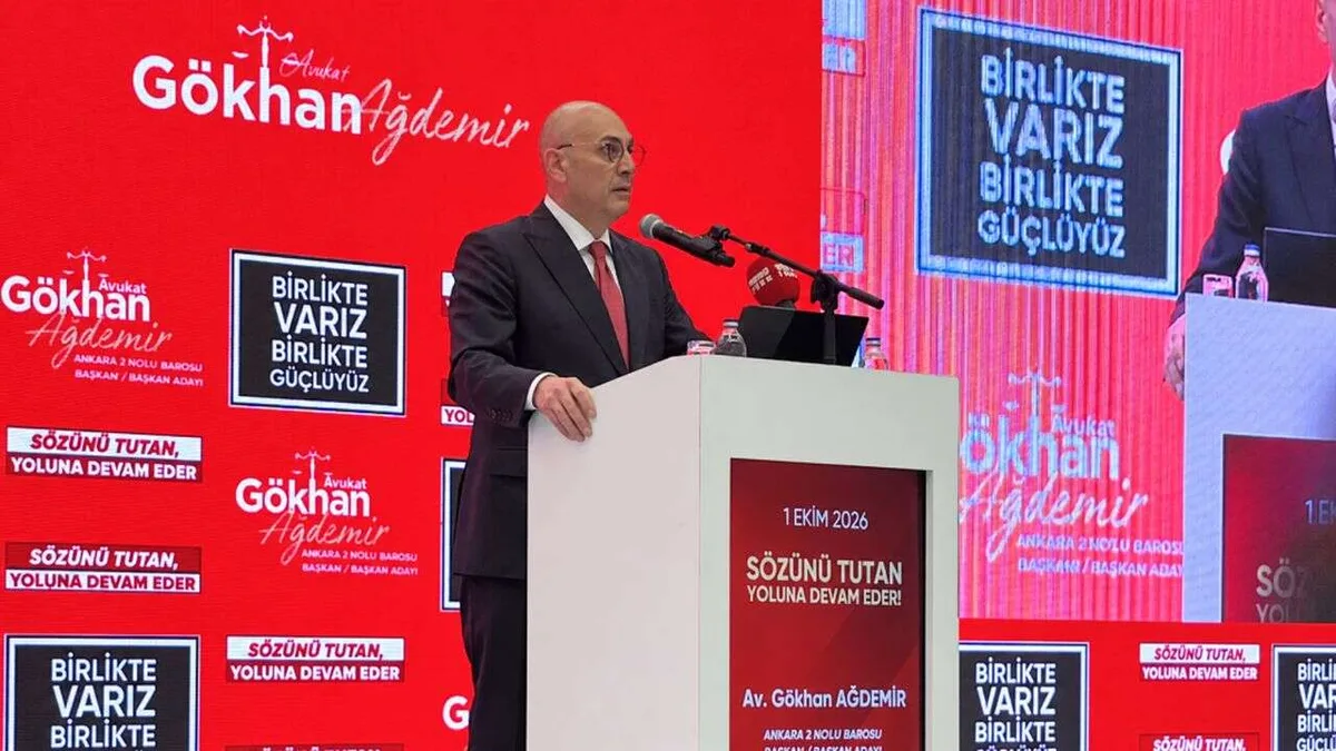 Gökhan Ağdemir ATO Congresium'da konuşma yaparken