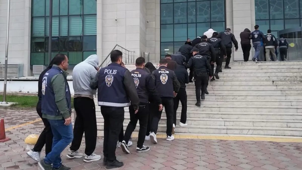 Kara para aklama soruşturması kapsamında gözaltı operasyonu