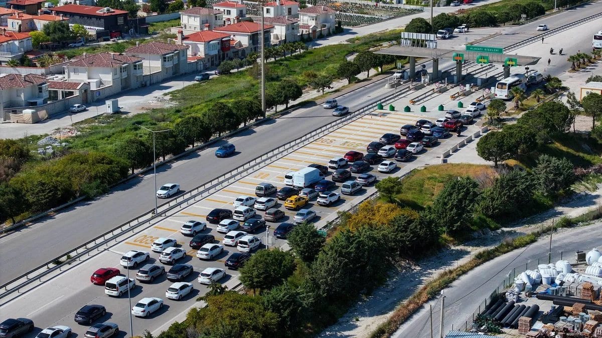 Karayollarında bakım çalışmaları trafiği etkiliyor