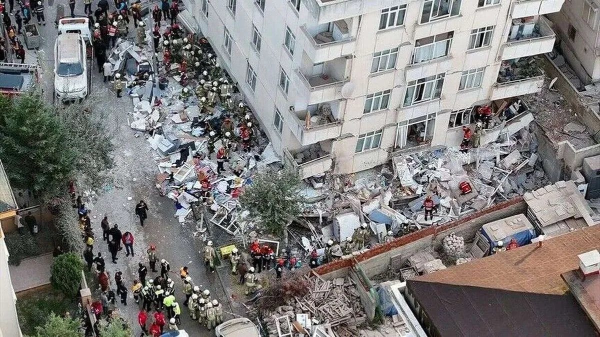 Maltepe'de Çöken Bina İçin Soruşturma Başlatıldı
