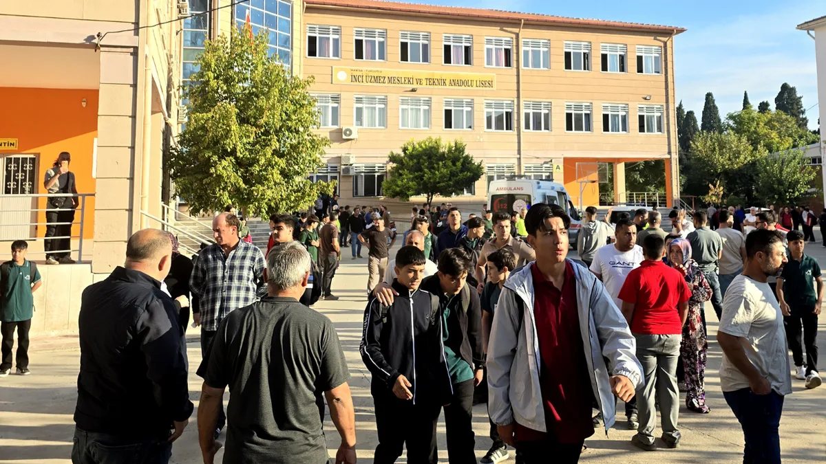 Manisa Turgutlu'daki okul saldırısına 3 müfettiş