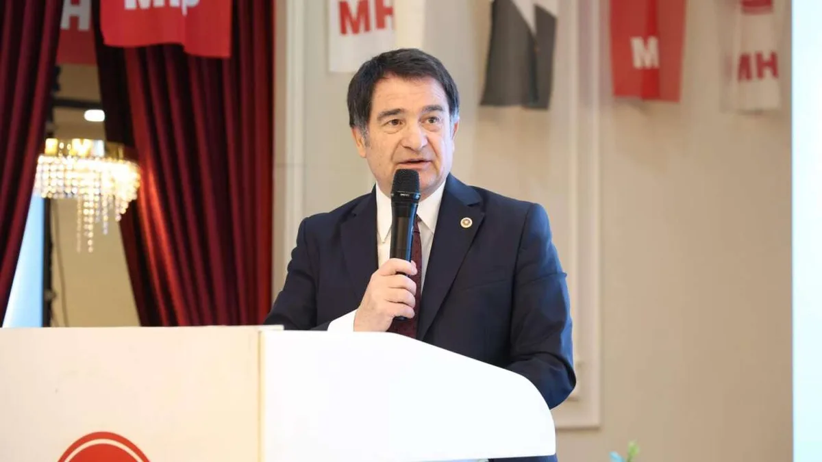 MHP Genel Başkan Yardımcısı İsmail Faruk Aksu Ordu İl Kongresi'nde konuşuyor