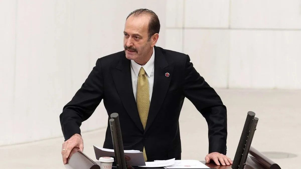MHP'li Osmanağaoğlu'ndan 'Dokuz Eylül İlçesi' teklifi