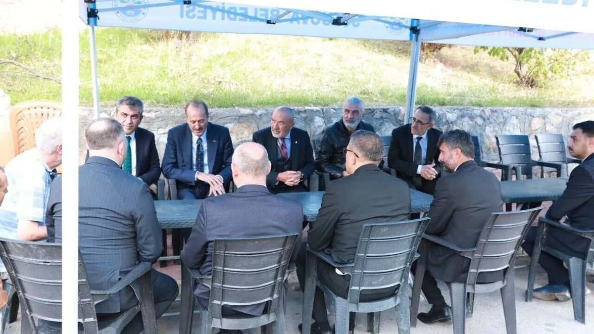 MHP'li Yıldırım ve Osmanağaoğlu'ndan taziye ziyareti