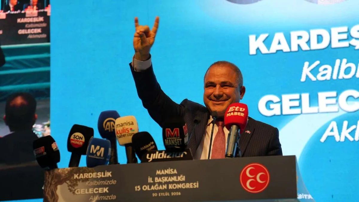 MHP Manisa Kongresi'nde Savaş yeniden başkan seçildi