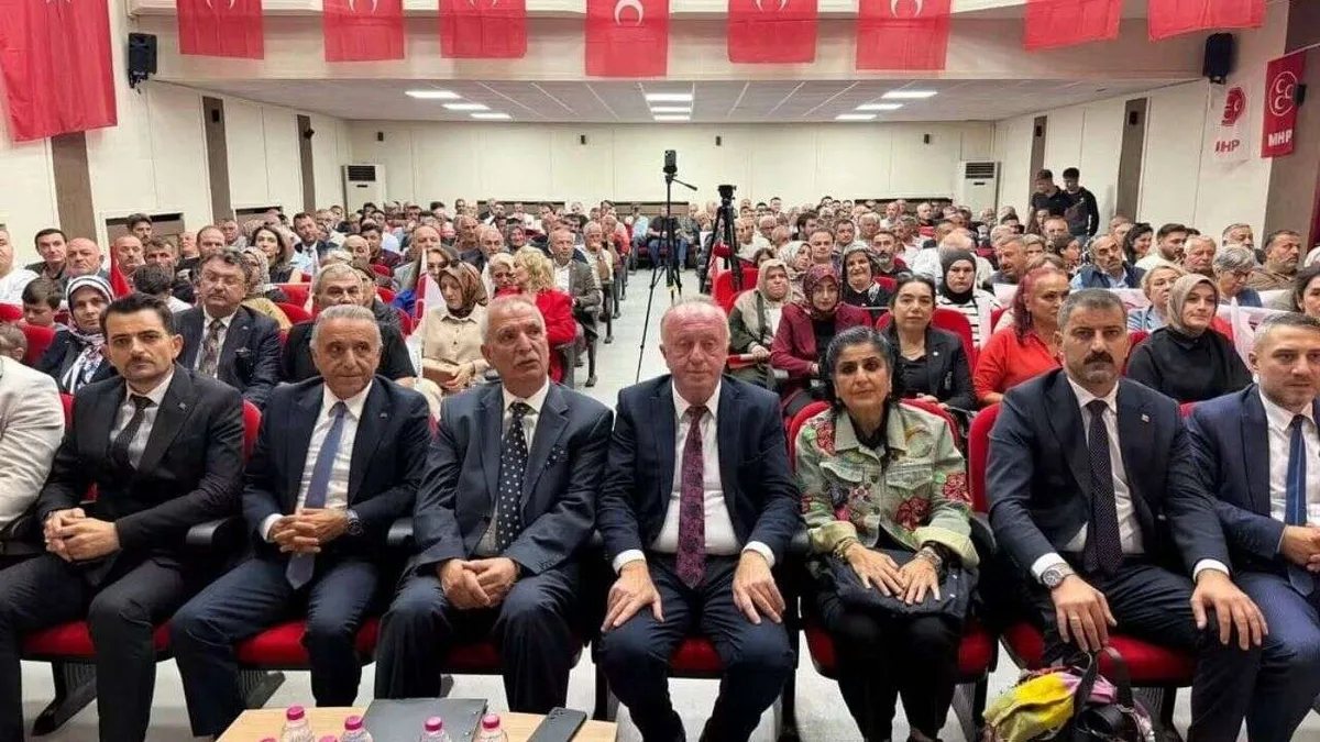 MHP Sinop'ta Hikmet Çınar yeniden il başkanı seçildi