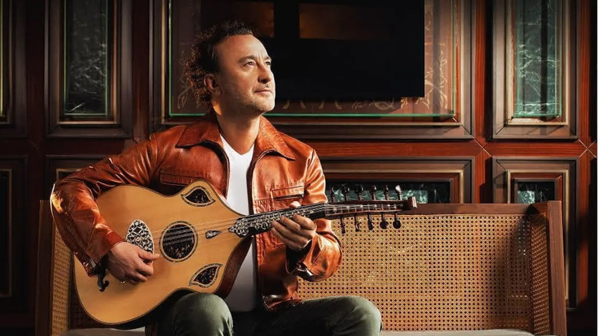 Şarkıcı Nev'in konser sırasında çekilmiş bir fotoğrafı