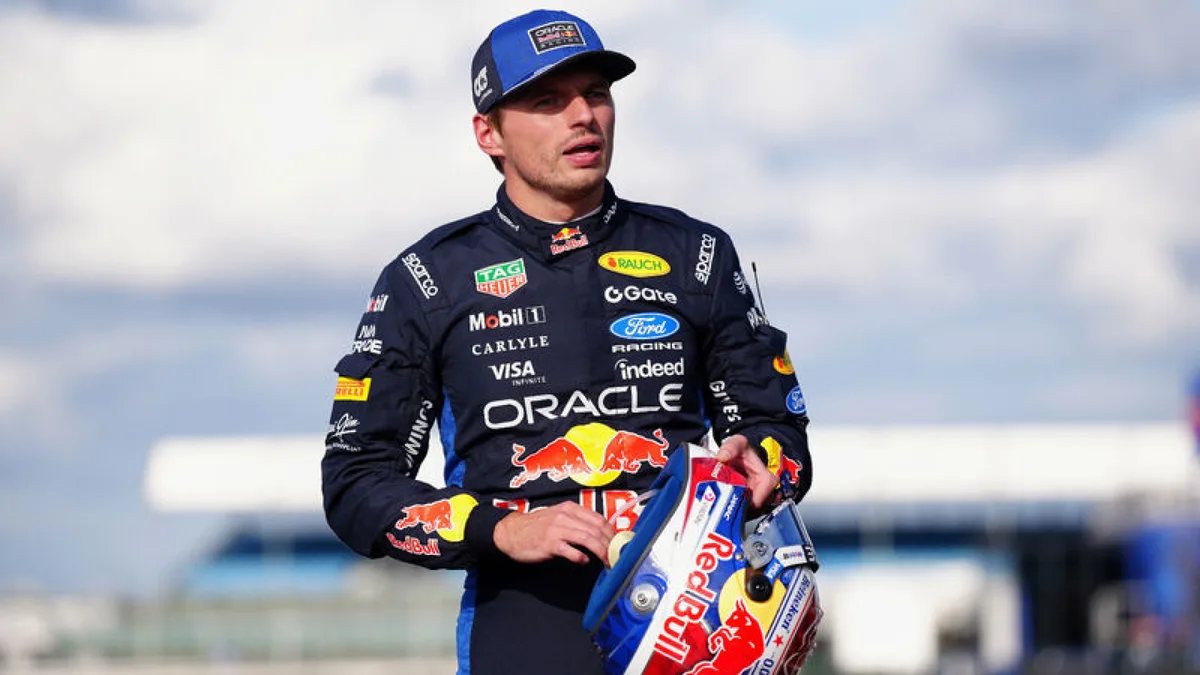 Singapur'da sprint yarışını Verstappen kazandı