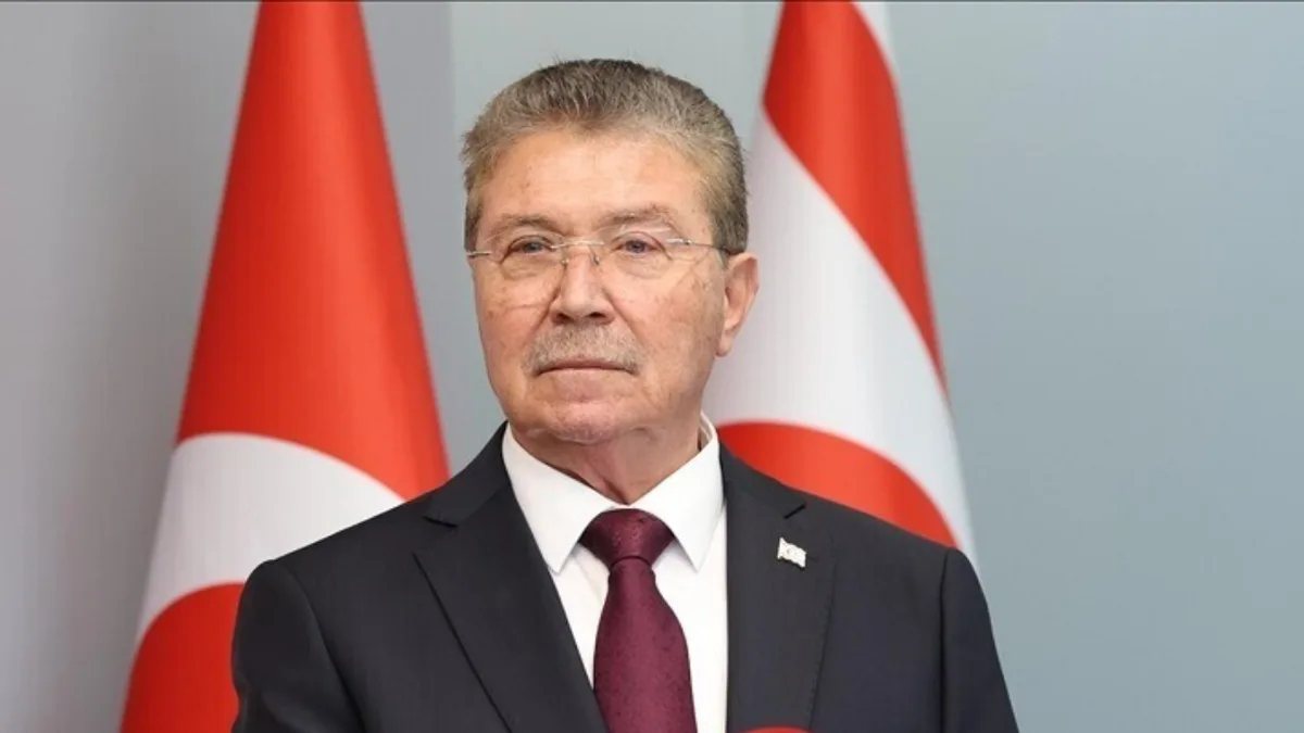 Üstel'den Hristodulidis ve Dendias'a sert tepki