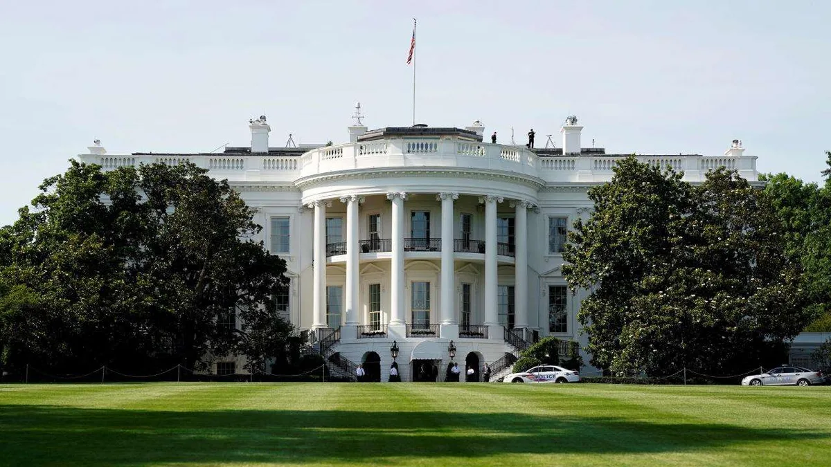 Yargıçtan CNN, MS Now ve Politico'ya erişim kararı
